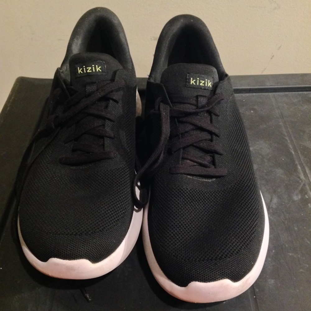 Kizik  Sneakers Size 12 Wide Black